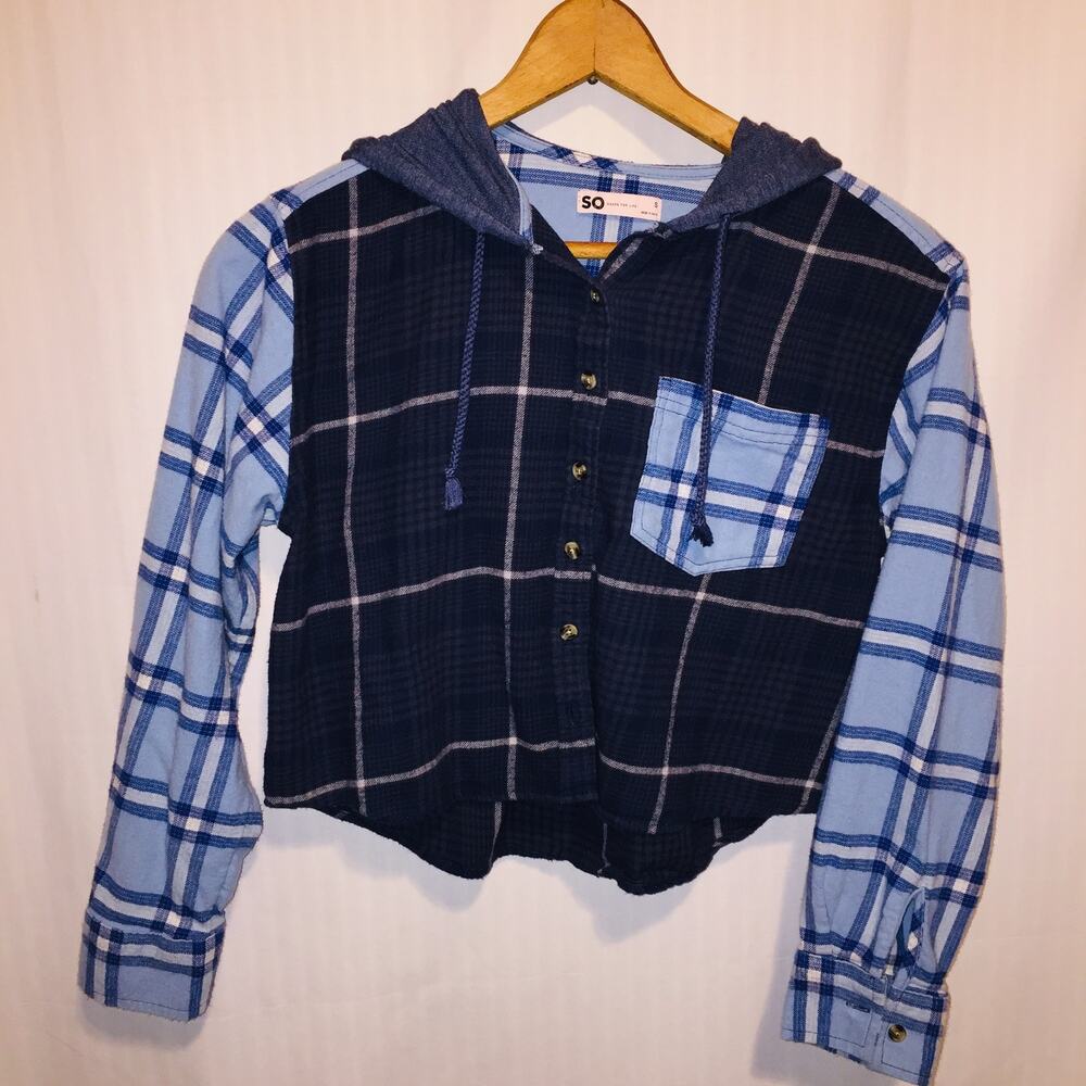 SO Goods For Life Cropped  Hoodie Shacket size S Blue Plaid
